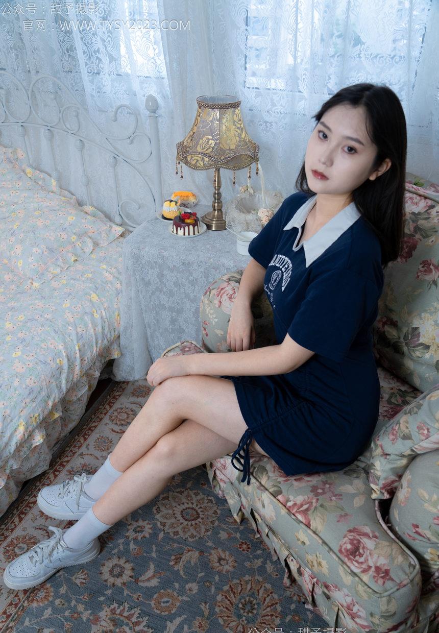 甜予摄影 NO.138 土豆-板鞋、白棉袜、裸足[136P+1V／9.75GB]