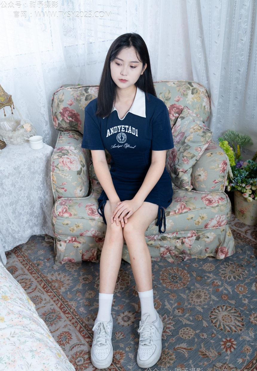 甜予摄影 NO.138 土豆-板鞋、白棉袜、裸足[136P+1V／9.75GB]