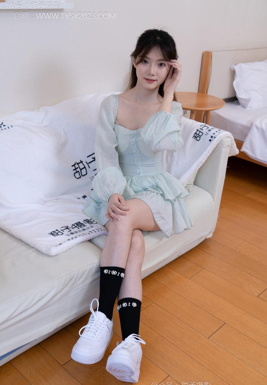 甜予摄影 NO.136 璇璇-板鞋、黑棉袜[203P+1V／12.6GB]