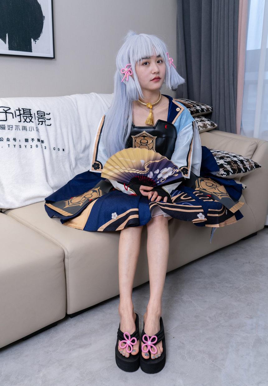 甜予摄影 NO.141 澜澜-cos服人字拖、白丝、裸足、挠脚心剧情[134P+3V／12.6GB]