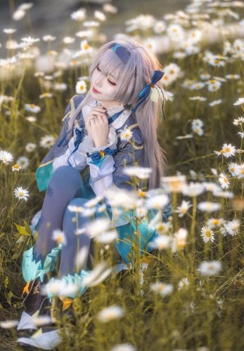 花柒Hana –  崩坏：星穹铁道 流萤[18P-112.5M]-优选资源网