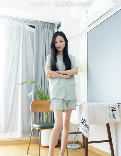 [BoBoSocks袜啵啵]NO.526 焦糖-三双高跟鞋、薄肉丝（脚尖透明款）、裸足（红色美甲）（花絮版）[145P+1V／6.00GB]-优选资源网