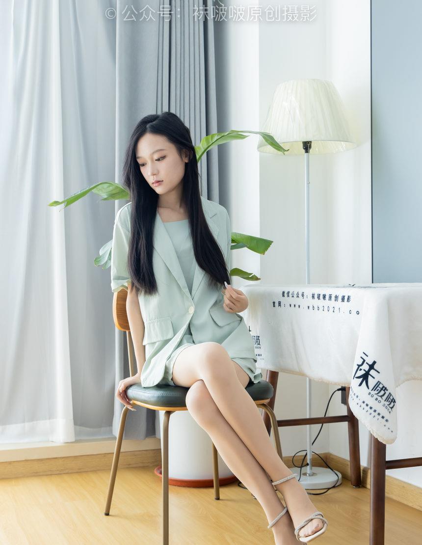 [BoBoSocks袜啵啵]NO.526 焦糖-三双高跟鞋、薄肉丝（脚尖透明款）、裸足（红色美甲）（花絮版）[145P+1V／6.00GB]