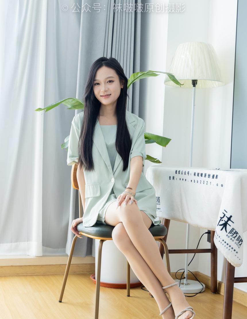 [BoBoSocks袜啵啵]NO.526 焦糖-三双高跟鞋、薄肉丝（脚尖透明款）、裸足（红色美甲）（花絮版）[145P+1V／6.00GB]