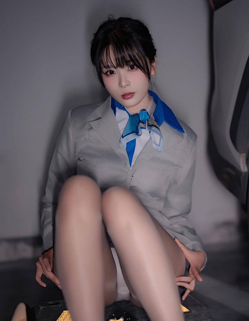 轩萧学姐 空姐车库 [28P+1V-1.79G]