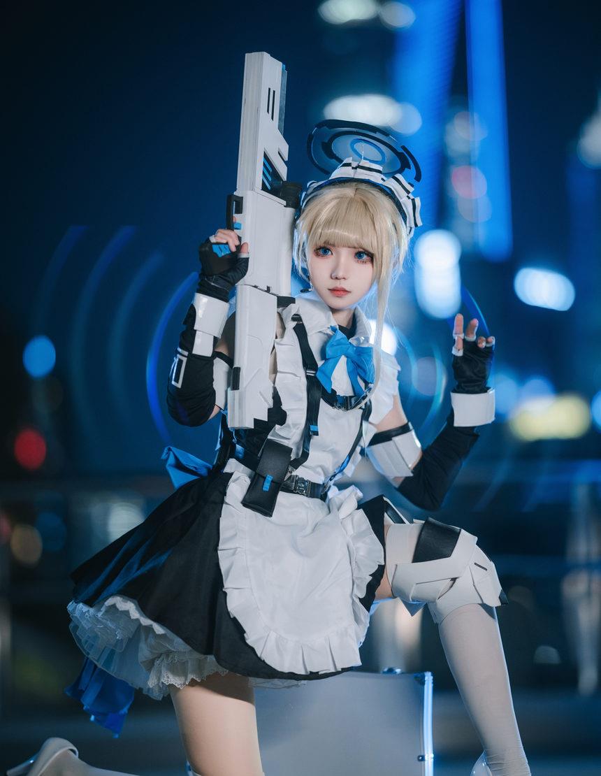 花柒Hana - 蔚蓝档案 飞鸟马时 [15P-300MB]