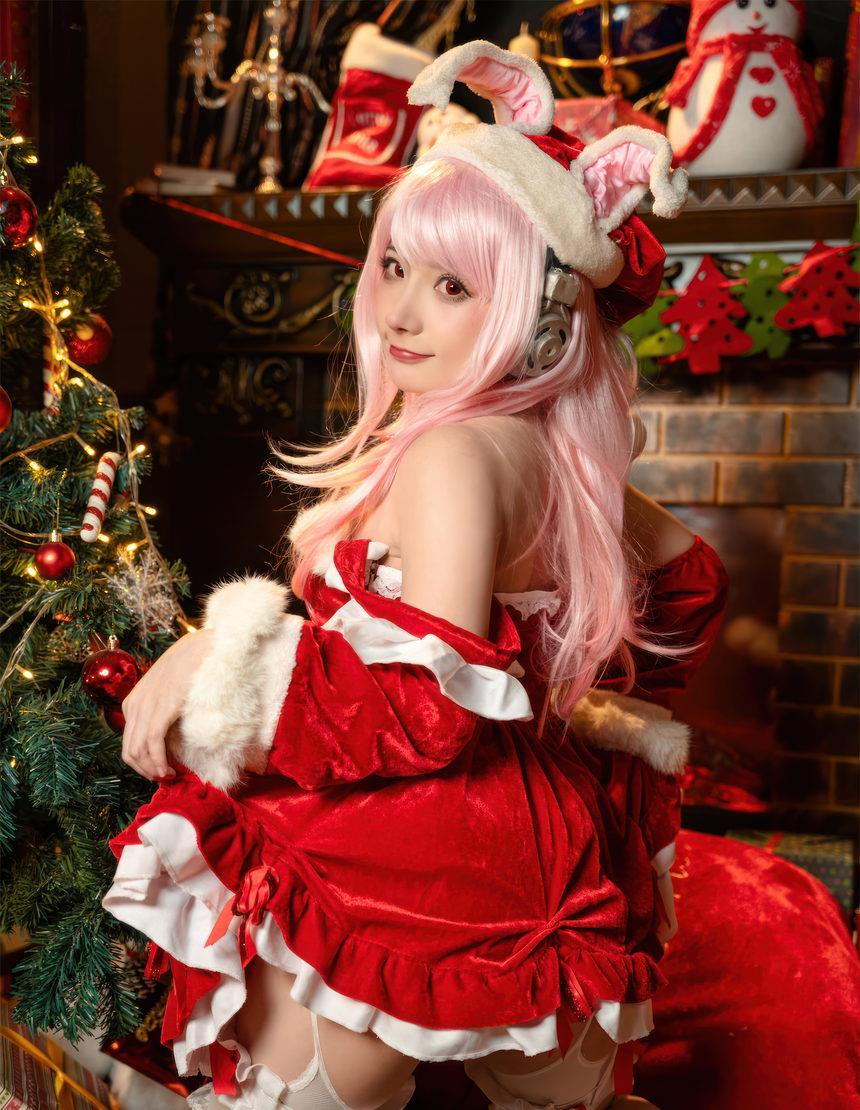 是三不是世w - 索尼子 圣诞 [44P-478MB]